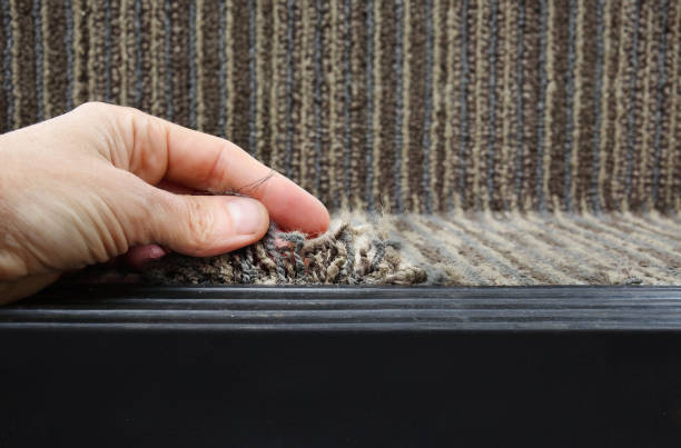 How To Fix Frayed Carpet Edges